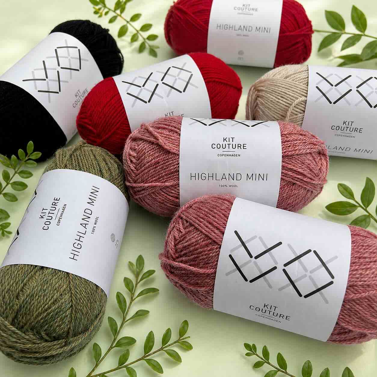 Kit couture Highland mini rea garn Stickwick yarn & design