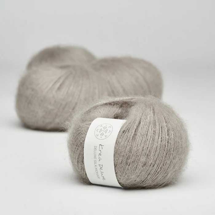 Krea deluxe Silk mohair Varm grå 19 Stickwick yarn & design Garnbutik i Göteborg Sweden