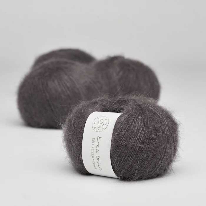 Krea deluxe Silk mohair Aubergine 43 Stickwick yarn & design Garnbutik i Göteborg Sweden