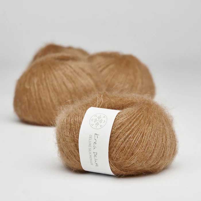 Krea deluxe Silk mohair Croissant 53 Stickwick yarn & design Garnbutik i Göteborg Sweden