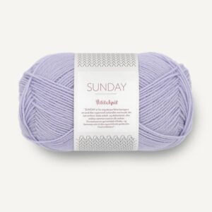 Sandnes Petiteknit Sunday 5012 Perfect purple. Stickwick yarn & design, Garnbutik i Göteborg.