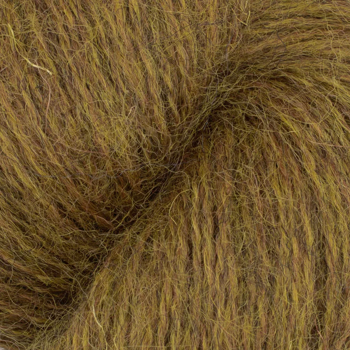 Baa ram ewe Mowool 6064 Thatch yellow. Brittisk borstad ull. Stickwick yarn & design Garnbutik i Göteborg och på stickwick.se