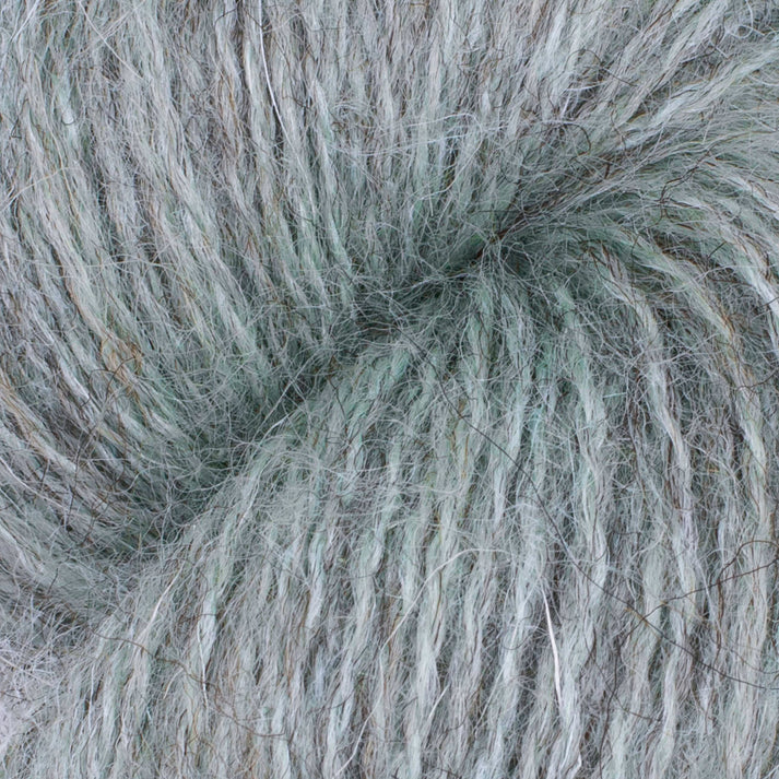 Baa ram ewe Mowool 6088 Morris. Brittisk borstad ull. Stickwick yarn & design Garnbutik i Göteborg och på stickwick.se