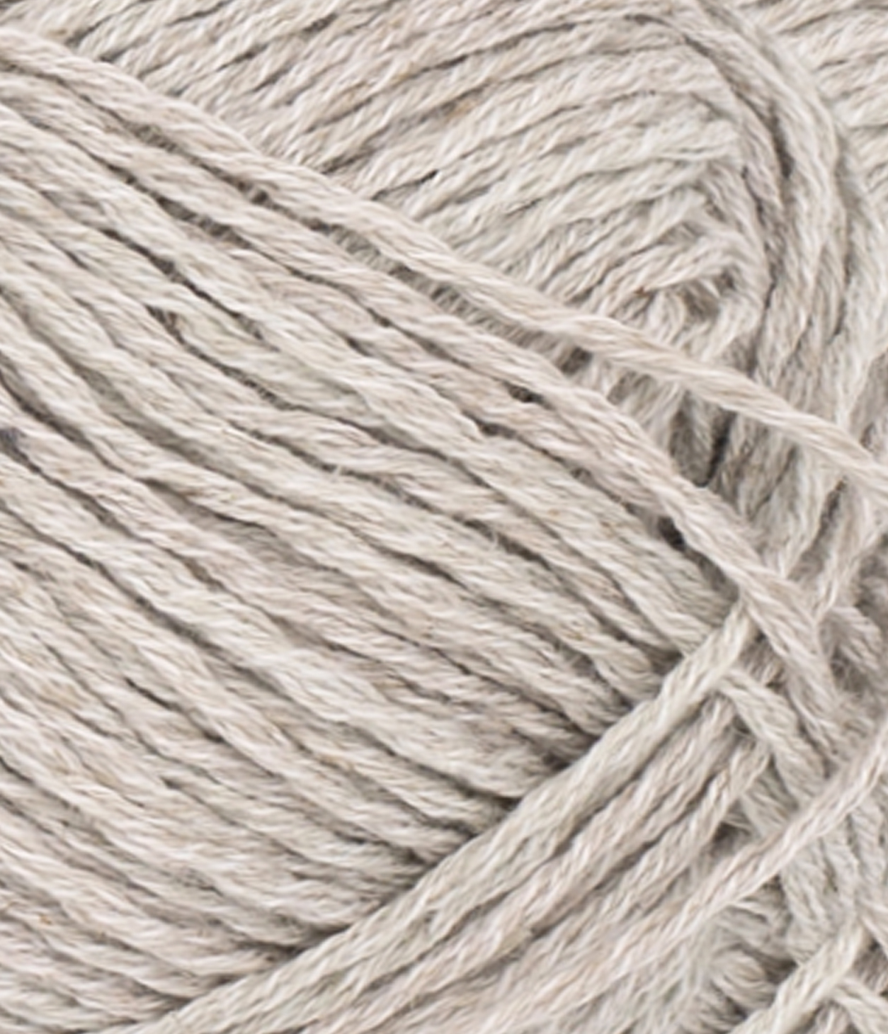 Sandnes Line 3820 Peral gray. Stickwick yarn & design garnbutik i Göteborg.