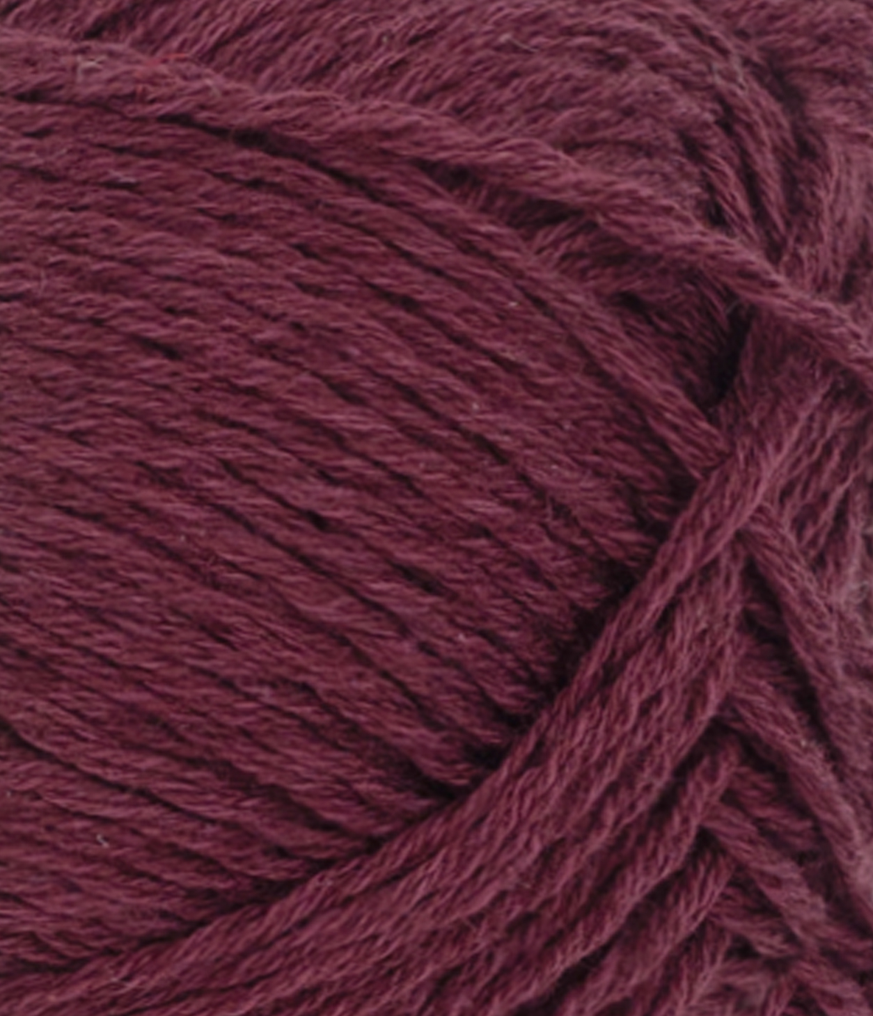 Sandnes Line 4372 Burgundy. Stickwick yarn & design garnbutik i Göteborg.