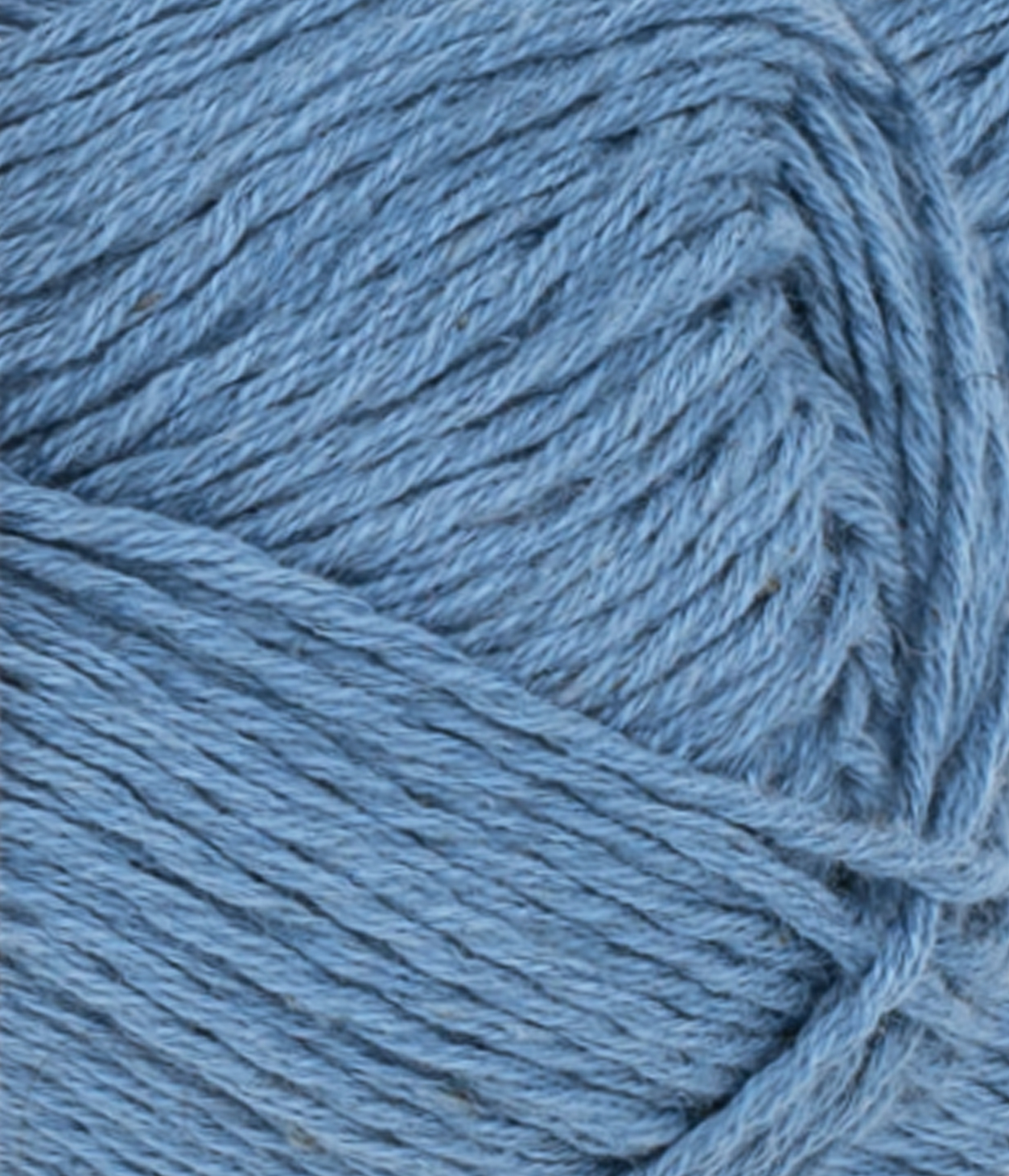 Sandnes Line 6044 Regatta blue. Stickwick yarn & design garnbutik i Göteborg.