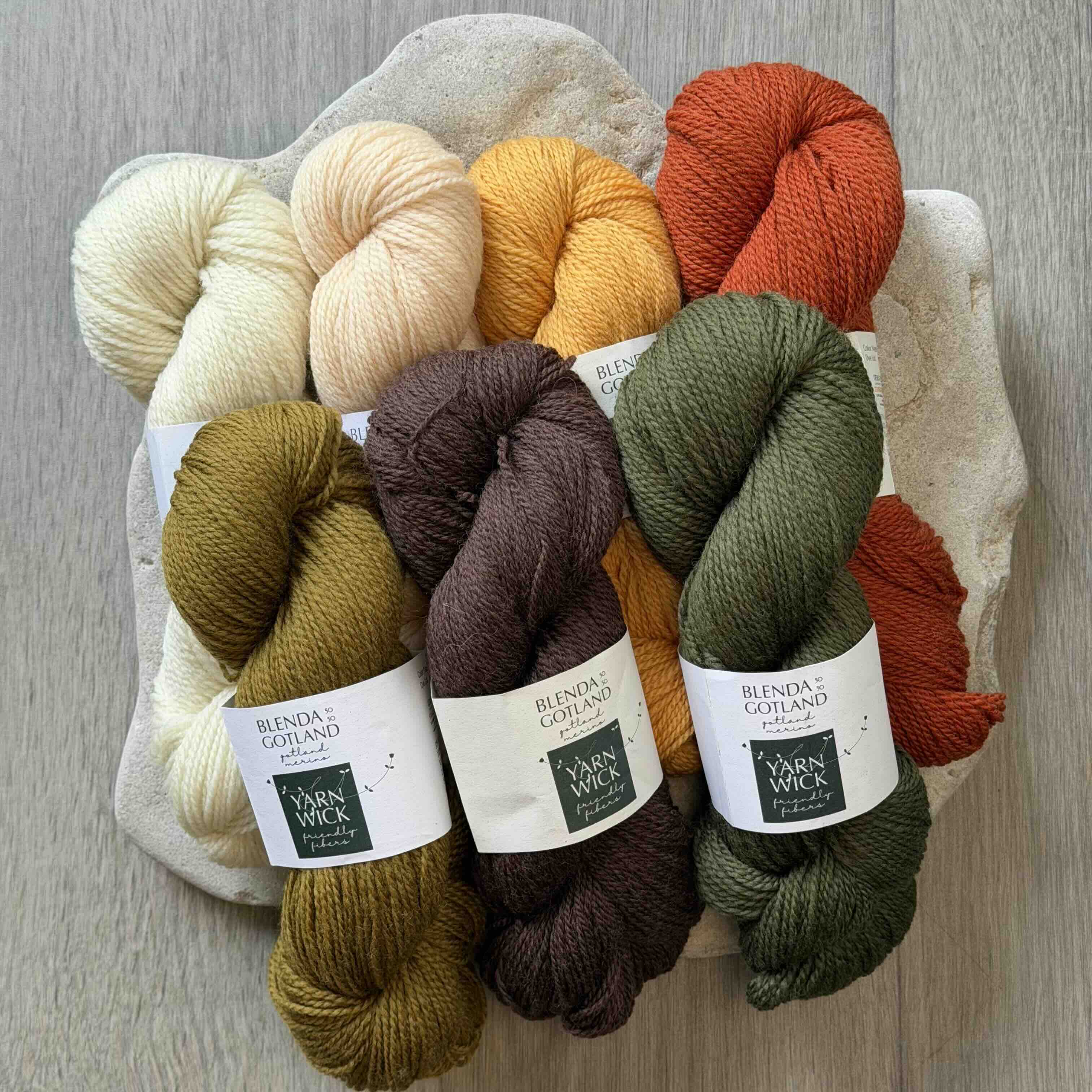Yarnwick Blenda gotlandsull och merino. Stickwick yarn & design garnbutik i Göteborg