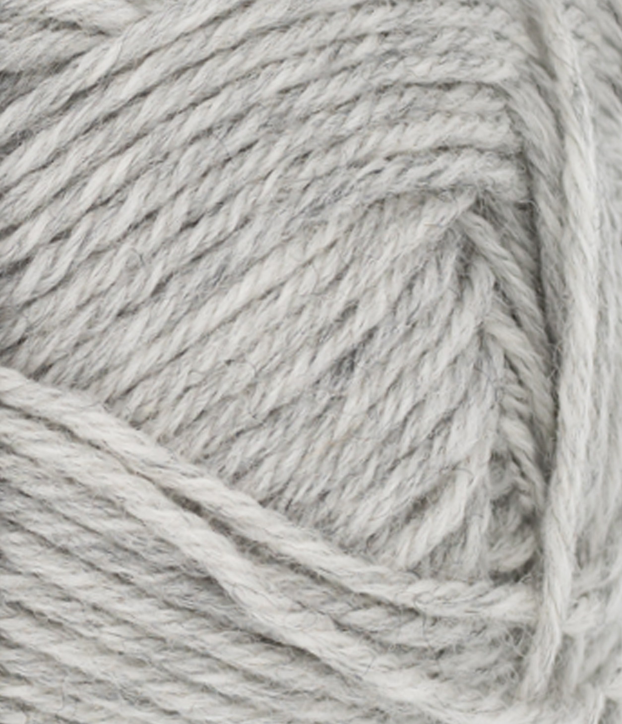 Sandnes garn Peer Gynt 1032 Light grey melange. Stickwick yarn & design garnbutik i Göteborg