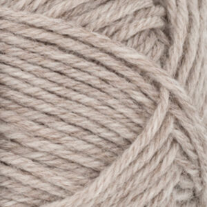 Sandnes garn Peer Gynt 2650 Beige melange. Stickwick yarn & design garnbutik i Göteborg