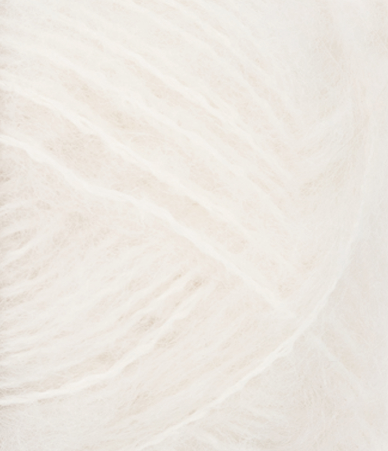 Sandnes Borstad alpacka 1001 True white. Stickwick yarn & design garnbutik i Göteborg.