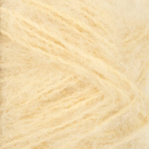 Sandnes Borstad alpacka 2112 Soft sunlight. Stickwick yarn & design garnbutik i Göteborg.