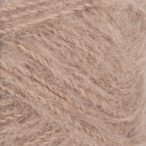 Sandnes Borstad alpacka 3040 Caffe latte. Stickwick yarn & design garnbutik i Göteborg.
