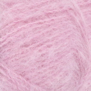 Sandnes Borstad alpacka 4813 Pink lilac. Stickwick yarn & design garnbutik i Göteborg.