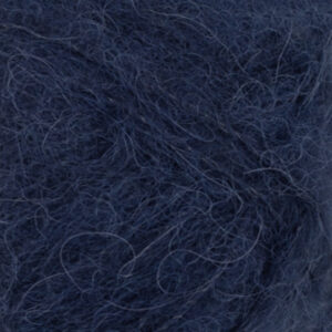 Sandnes Borstad alpacka 5575 Navy. Stickwick yarn & design garnbutik i Göteborg.