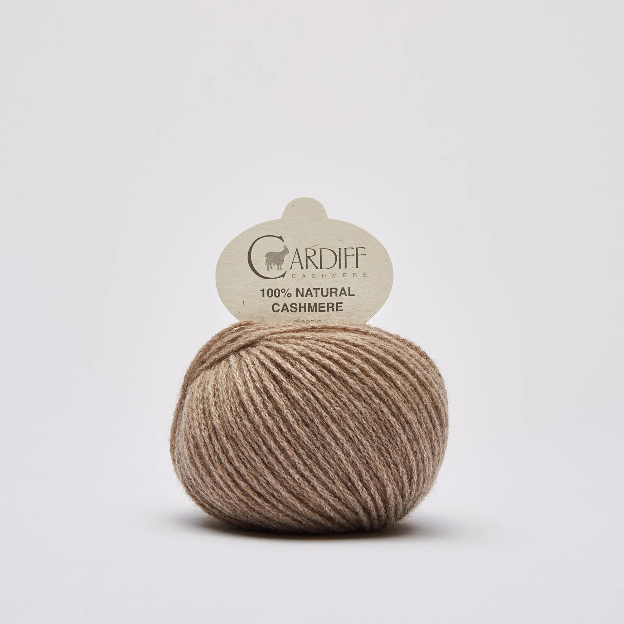 Cardiff Cashmere classic 511 Brown. Kashmirgarn. Stickwick yarn & design garnbutik i Göteborg.