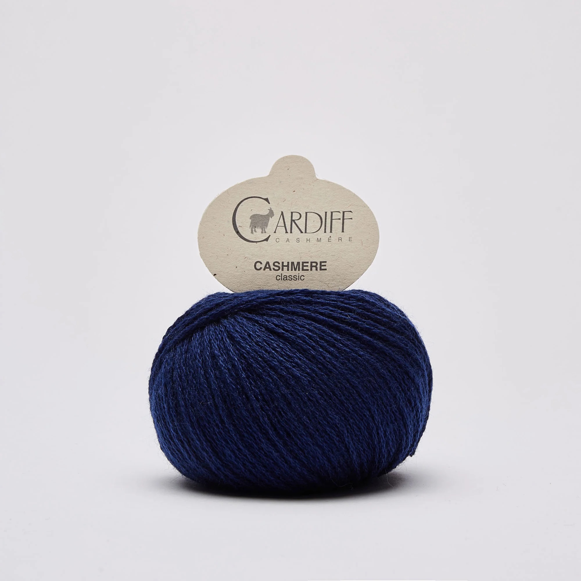 Cardiff Cashmere classic 638 Indaco. Kashmirgarn. Stickwick yarn & design garnbutik i Göteborg.