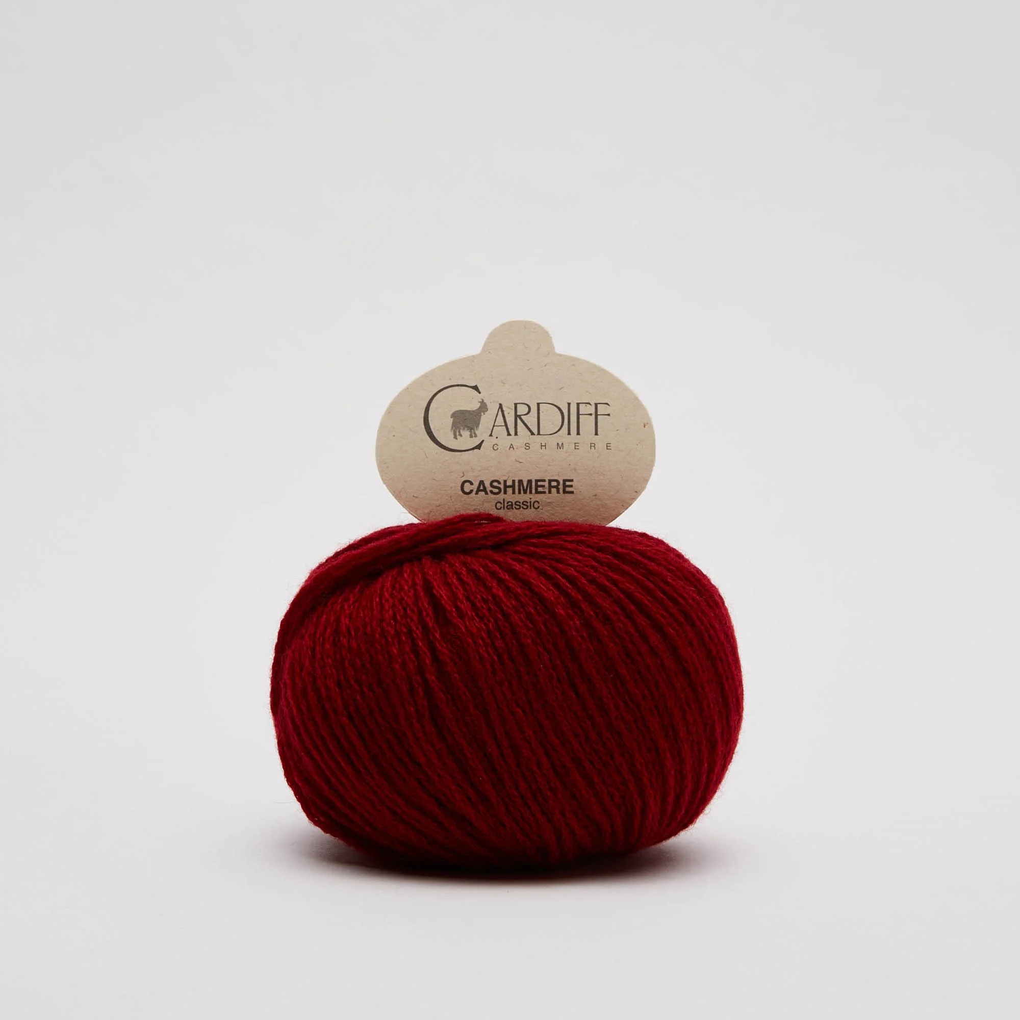 Cardiff Cashmere classic 714 Scarlatta. Kashmirgarn. Stickwick yarn & design garnbutik i Göteborg.