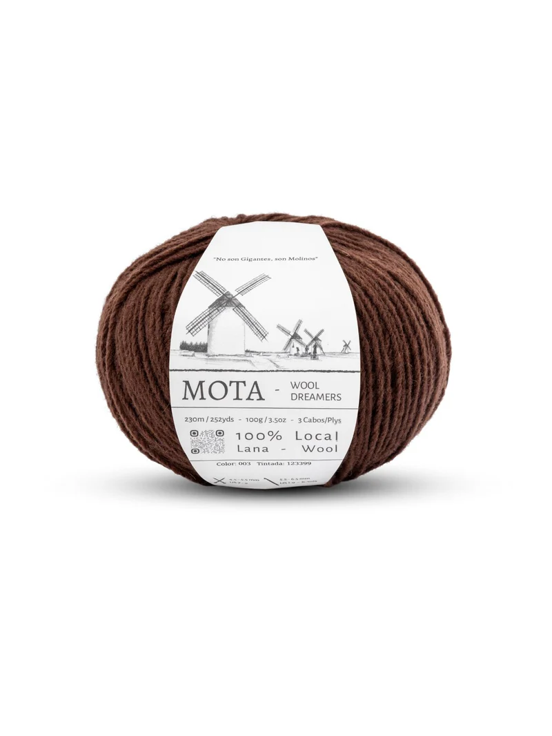 Wooldreamers Mota Brun 003. Stickwick yarn & design garnbutik i Göteborg.