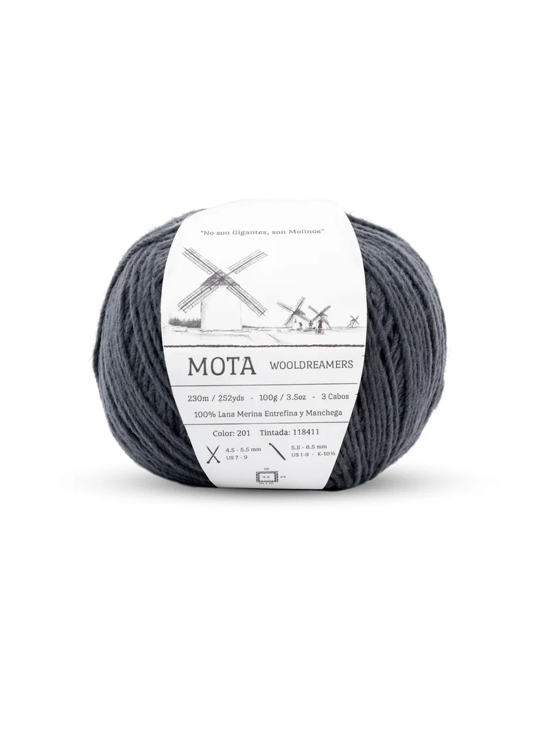 Wooldreamers Mota Grå 201. Stickwick yarn & design garnbutik i Göteborg.