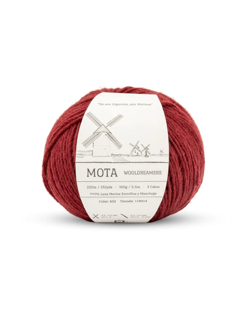 Wooldreamers Mota Mörkröd 652. Stickwick yarn & design garnbutik i Göteborg.