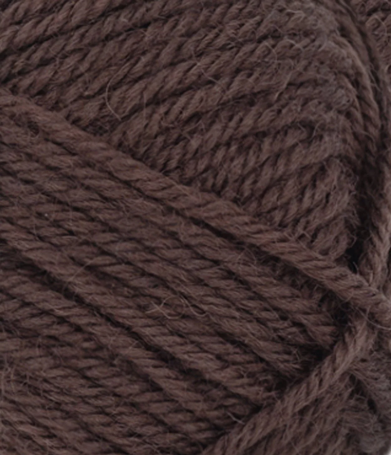 Sandnes garn Peer Gynt 3082 Dark brown. Stickwick yarn & design garnbutik i Göteborg